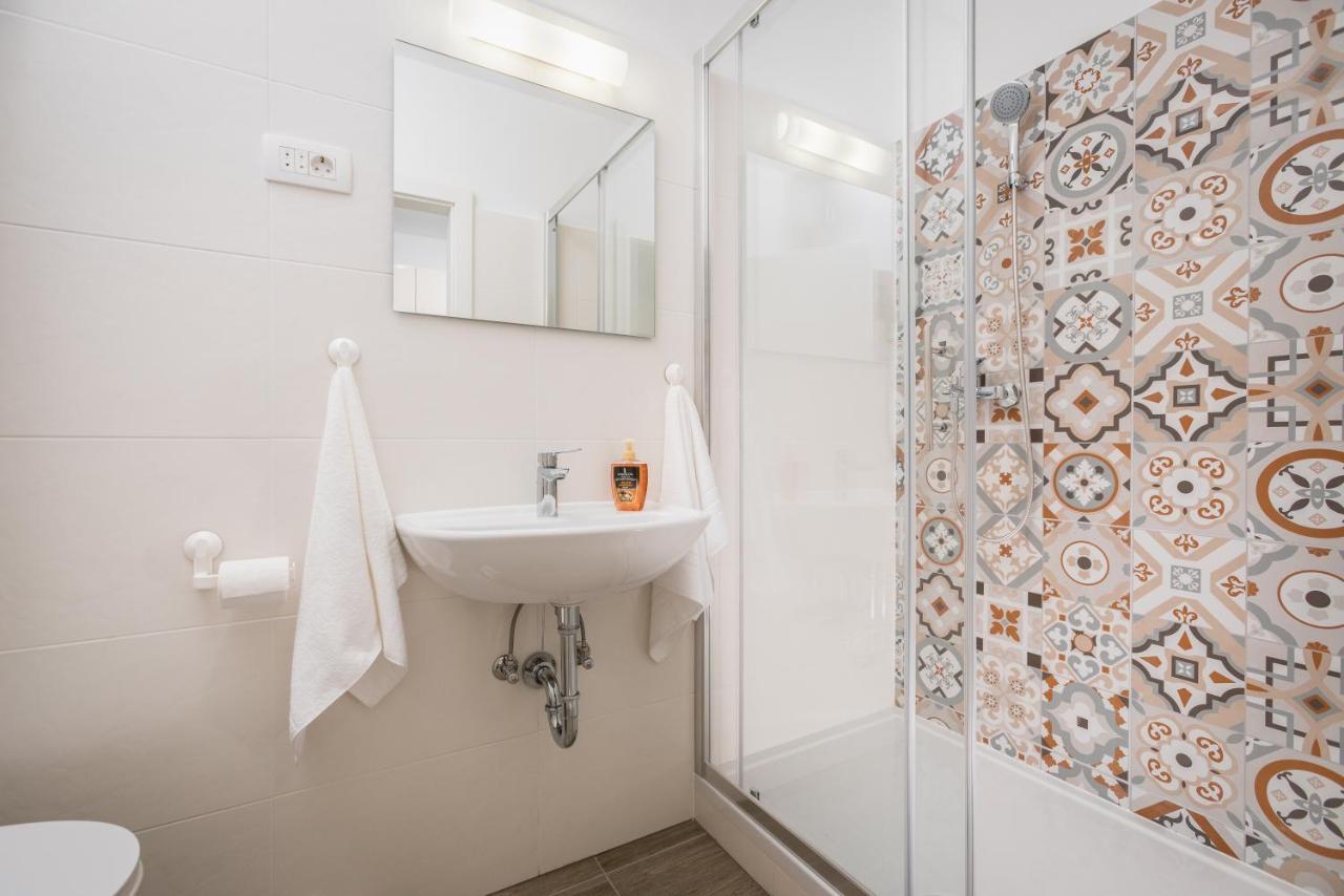 Studio Apartment Romana Spalato Esterno foto