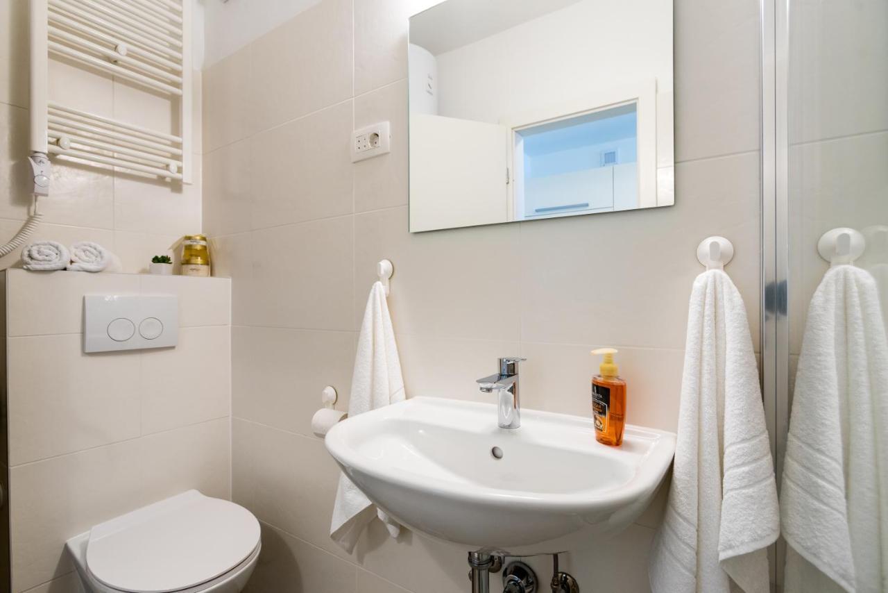 Studio Apartment Romana Spalato Esterno foto